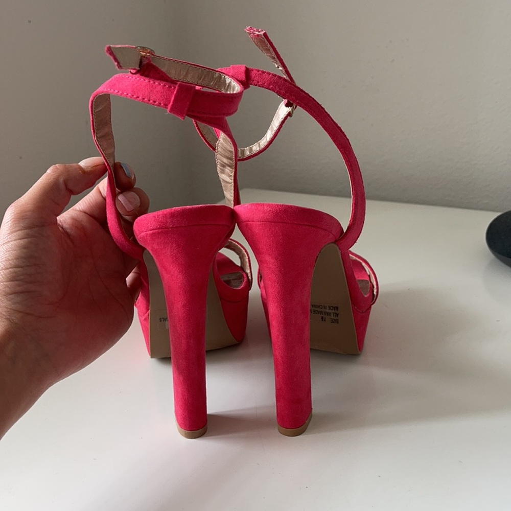 Qupid - Hot pink platform open toed heels - Picture 2 of 2